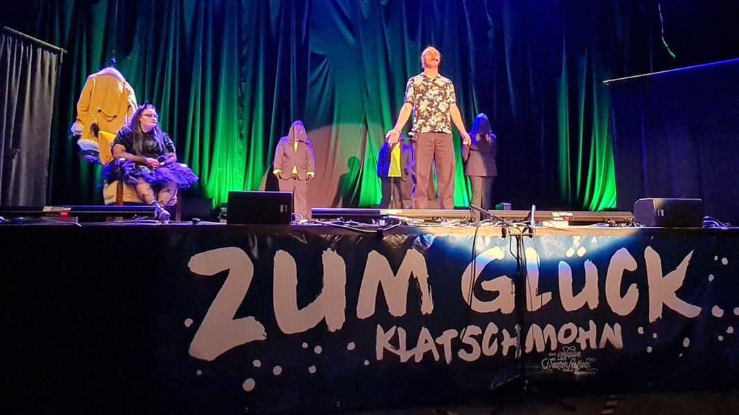 Theater, das verbindet: Klatschmohn-Festival in Hannover | NDR.de - Kultur