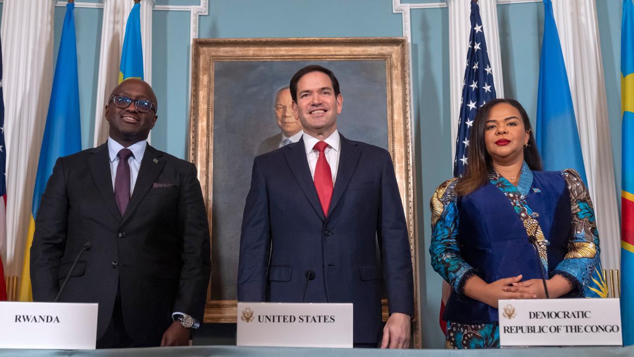 Ruanda und DR Kongo unterzeichnen Friedensabkommen in Washington