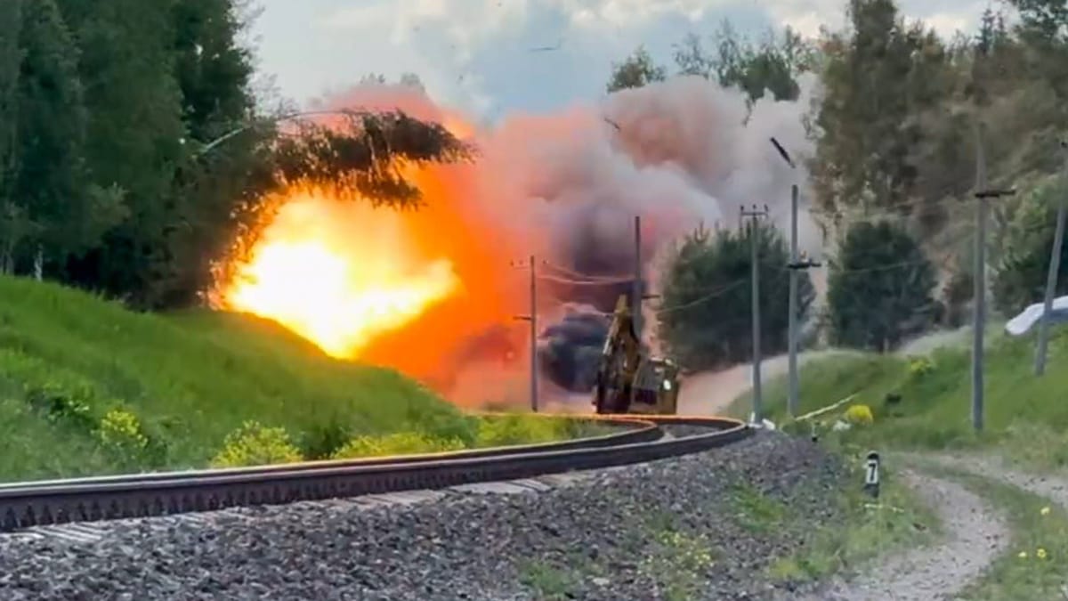 Explosion beschädigt Bahnstrecke in Russland