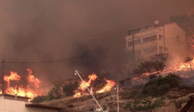 Verdacht auf Brandstiftung: Menschen fliehen vor Waldbrand in Kroatien