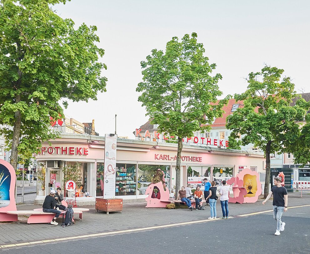 "Flora Momentum": Kunstinstallation mit Sommer-Events am Karlsruher Stephanplatz