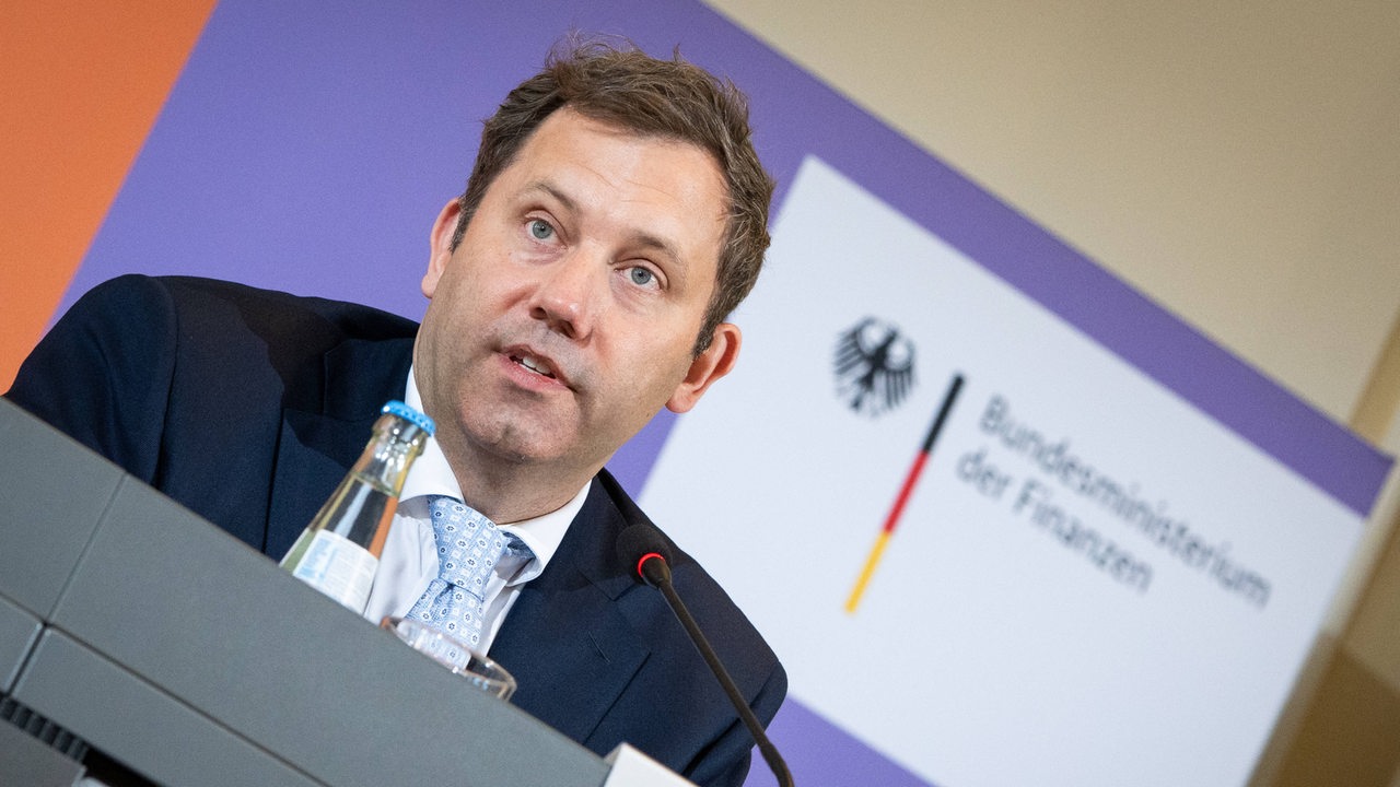 Klingbeil will für Arbeitsplätze im Bremer Stahlwerk kämpfen
