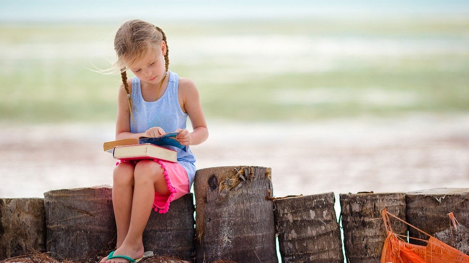 Für Kinder im Urlaub: 9 tolle Bücher voller Abenteuer und Geschichten
