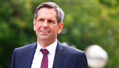 Lies fordert in Hamburg schnellere Lösung für Hafenschlick | NDR.de - Nachrichten