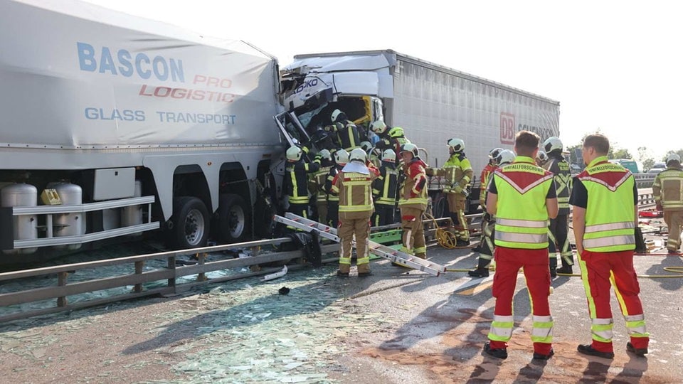 A4 bei Dresden nach Lkw-Unfall wieder freigegeben - Staus lösen sich auf