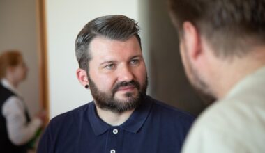 „Ich würde als schwuler Mann nicht Händchen haltend über die Sonnenallee laufen“