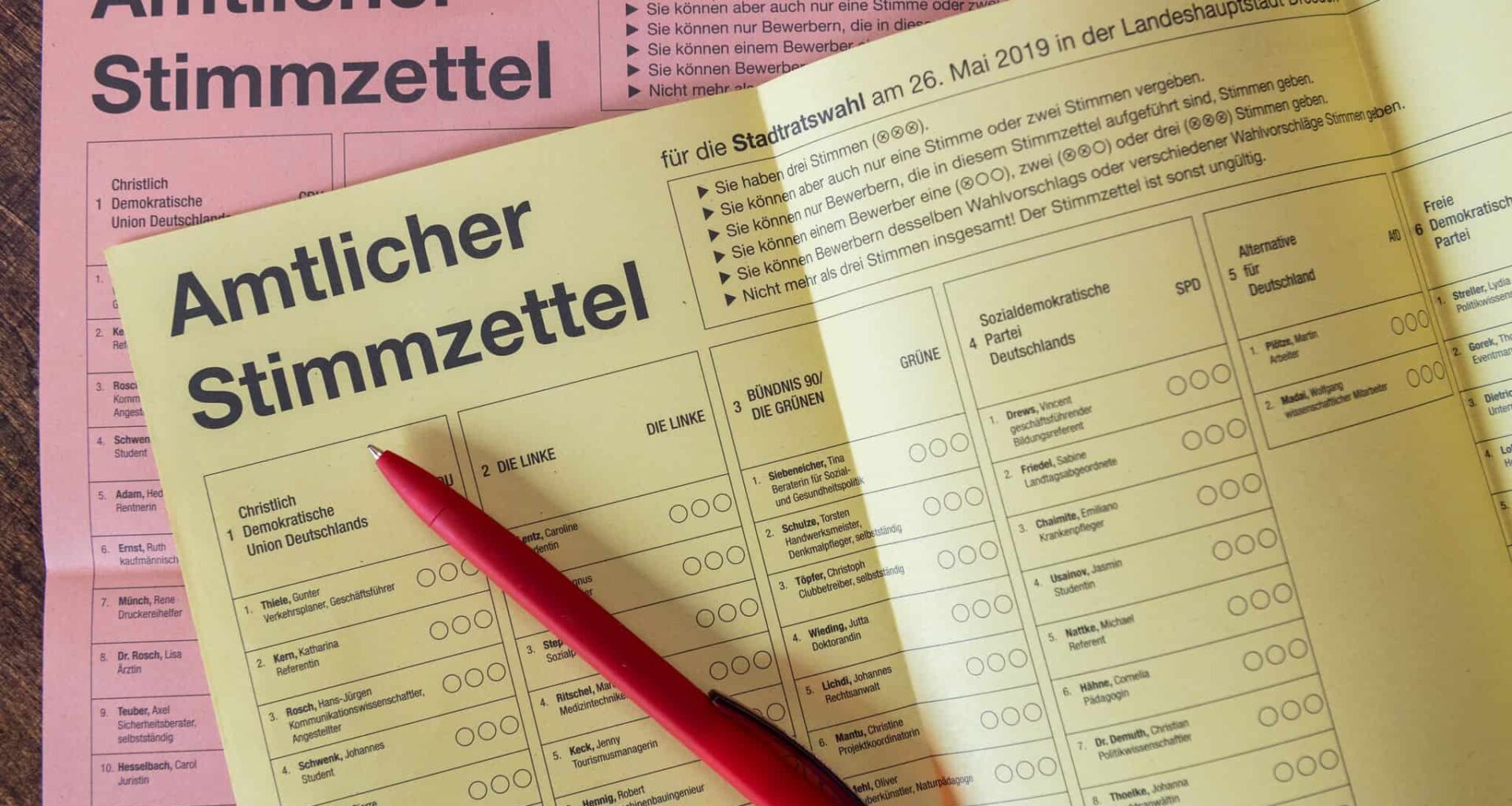 Mann gesteht Wahlfälschung und Brandstiftung in Dresden
