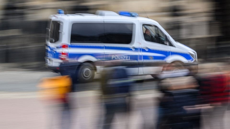 Halle: Sieben Menschen durch Gummigeschosse getroffen