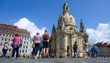 Rettungseinsatz: Mann kollabiert auf Aussichtsplattform der Dresdner Frauenkirche