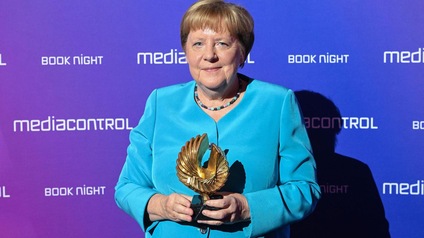 Merkel vermisst Kanzleramtsküche und Blumensträuße