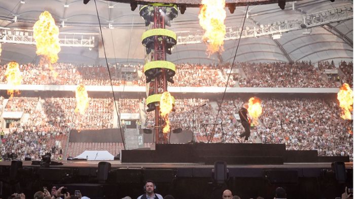 Superstar in der MHP-Arena: Ed Sheeran verzaubert  Stuttgart:    Wenn 60.000 Stimmen eins werden