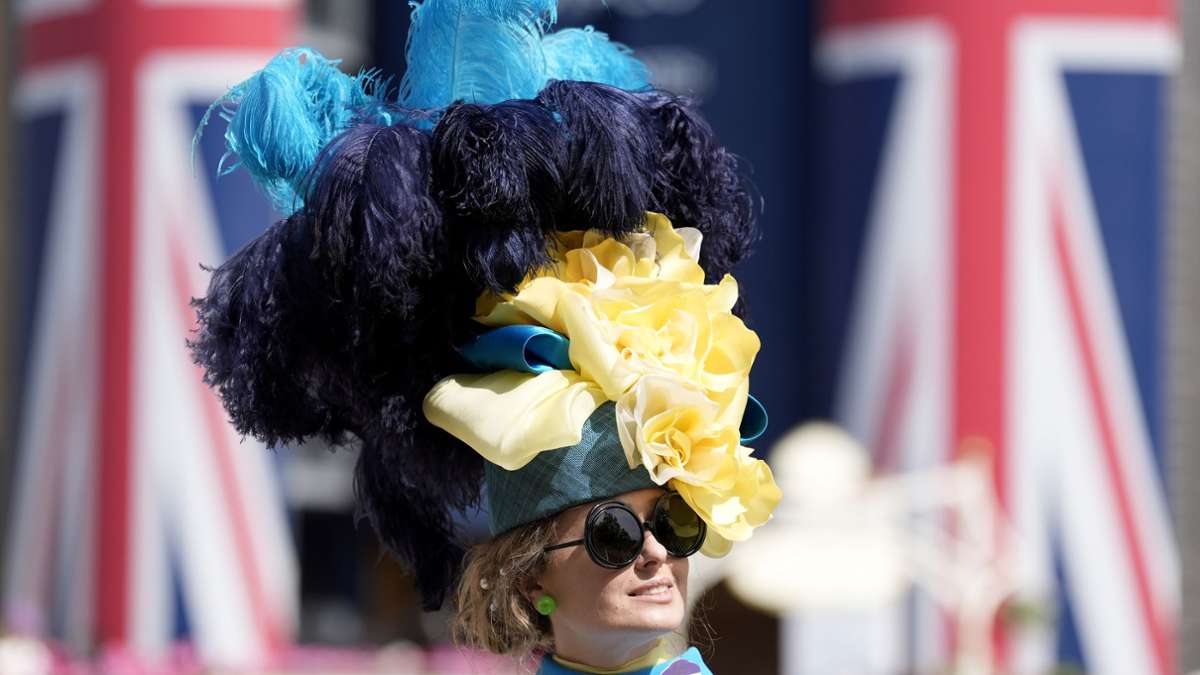 Großbritannien: Eine Frage der Hüte: Dresscode beim Pferderennen in Ascot - Unterhaltung