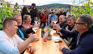 Kulinarischer Weinweg in Kernen: Weingenuss mit Aussicht - Startseite