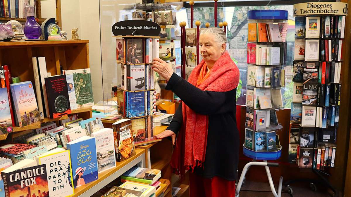 Buchhandlung in Stuttgart-Süd: Mit über 80 Jahren noch im Laden