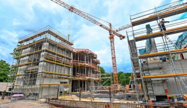 Zollberg-Realschule in Esslingen: Ein Klimagarten für die Schule: Wie die Stadt den Außenbereich modernisiert