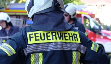 Feuerwehreinsatz in Stuttgart-Mitte: Feuer in Restaurant – Anwohner melden lauten Knall und Rauch