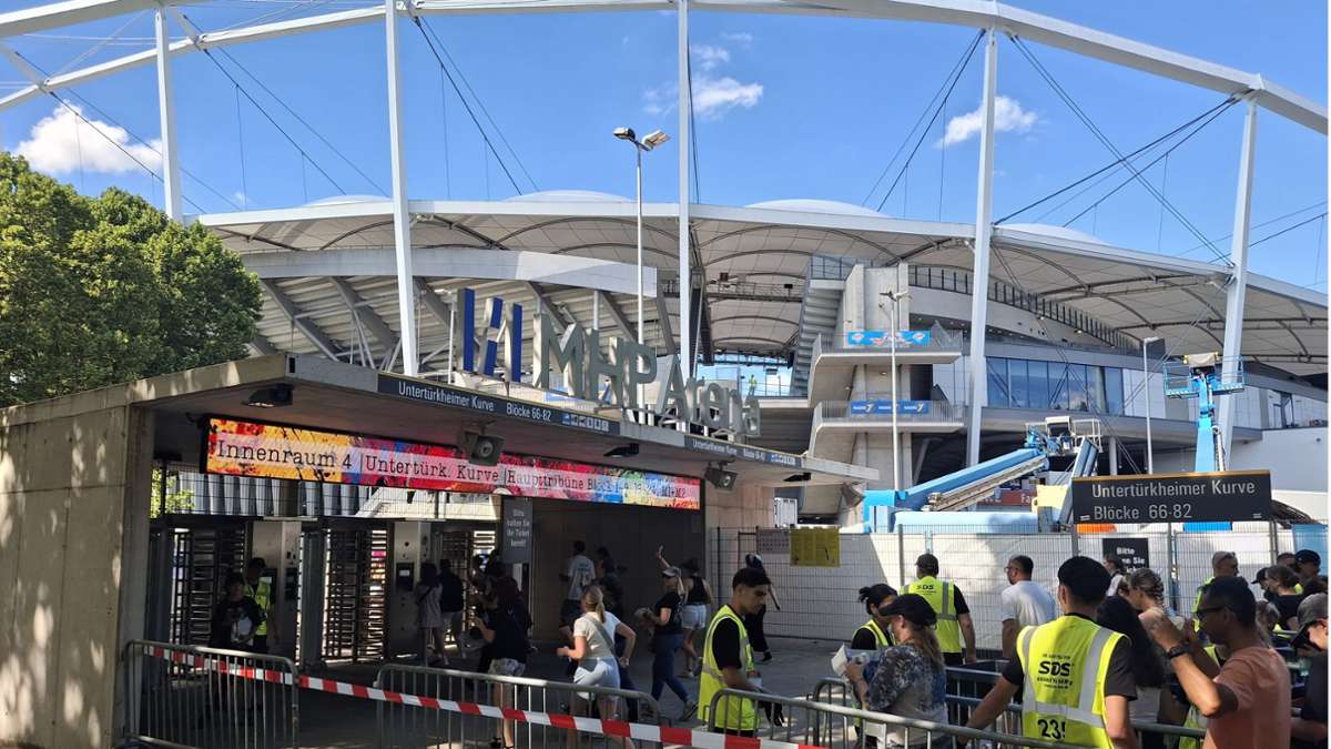 Ed Sheeran in Stuttgart: Tausende strömen in die MHP-Arena – Stunden vor Konzert - Stuttgart