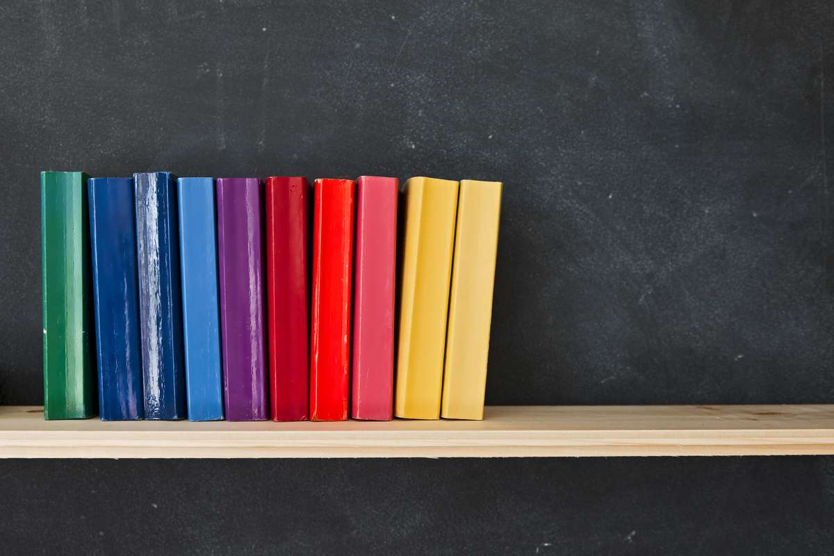 99 LGBT-Bücher (nicht nur) für den Pride Month