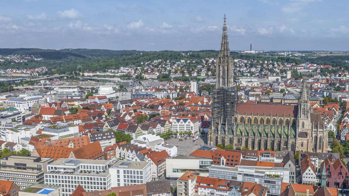 Unwetter: Ulmer Münster vom Blitz getroffen – Umfang der Schäden unklar