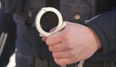 Vorfall in Stuttgart-Mitte: Ladendieb wird erwischt und rastet aus – Polizist verletzt
