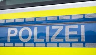 Stuttgart-West: Motorradfahrer bei Unfall verletzt – Polizei sucht Zeugen
