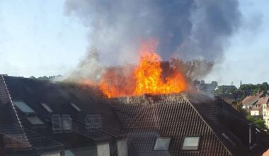 Nach dem Feuer in Stuttgart-Botnang: Brandursache ist weiterhin unklar – Supermarkt und Kita bleiben zu