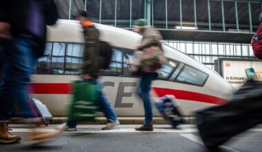 Entschädigung bei Pannen?: Bahnfahrt zum Flughafen – ein Risiko