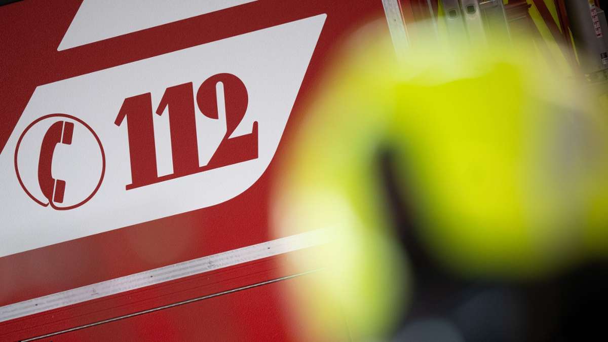A8 bei Stuttgart: Lastwagen brennt lichterloh – A8 Richtung München gesperrt
