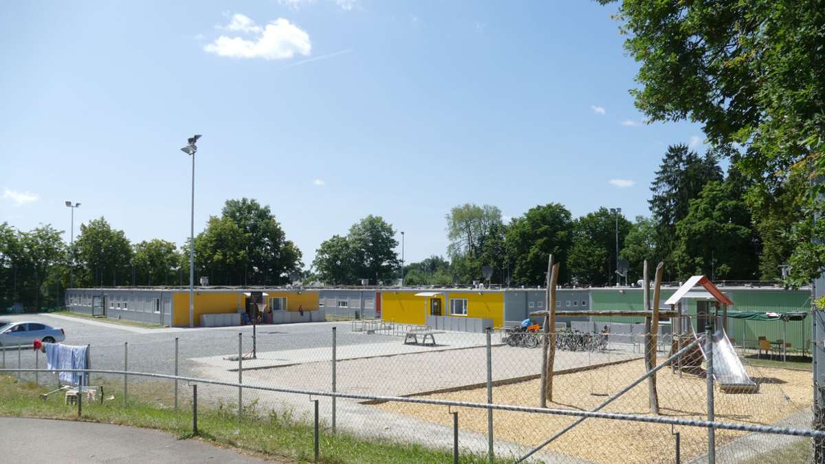 Wohncontainer für Geflüchtete: Kritik am Flüchtlingsdorf auf der Waldau
