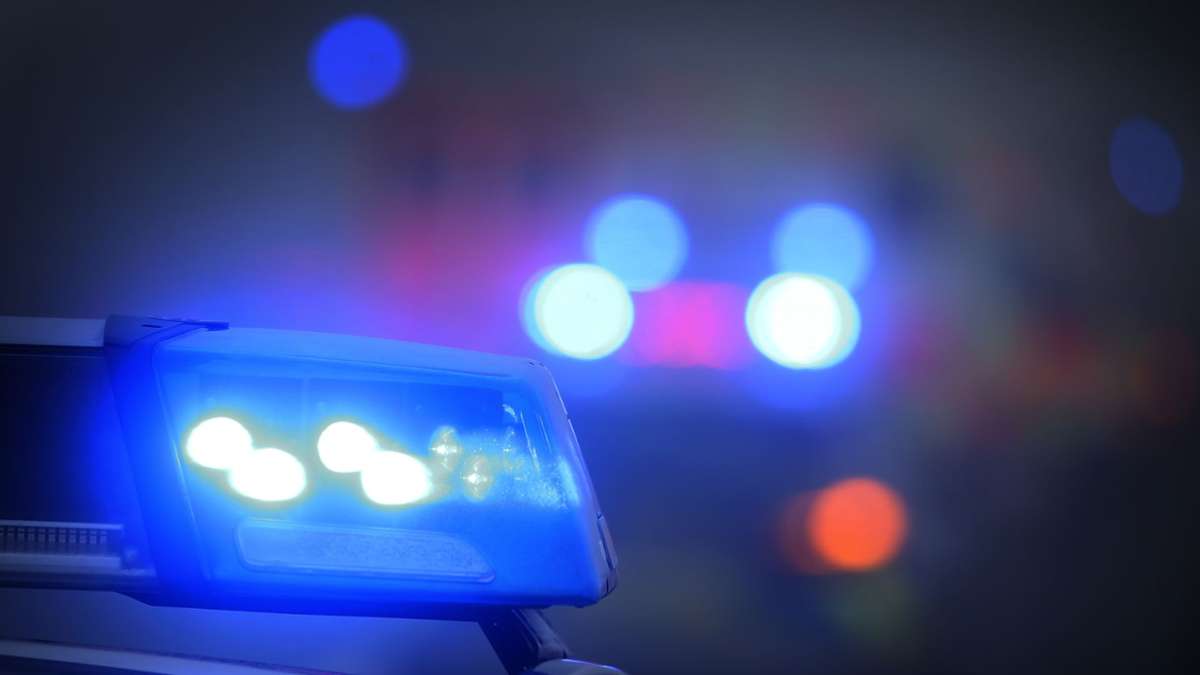 Unfall in Nellingen: Motorrollerfahrer flüchtet vor Kontrolle - Ostfildern