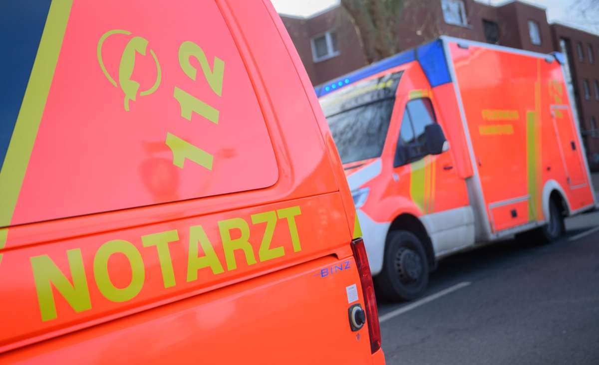 Oberbayern: Auto und Motorrad stoßen zusammen - vier Verletzte - Bayern