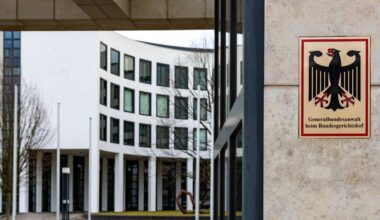 Bundesanwaltschaft in Karlsruhe: Mutmaßliche Linksextremisten aus Umfeld Lina E. angeklagt