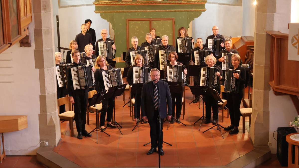 Ditzingen: Begeisterndes Akkordeonkonzert des HHC Ditzingen
