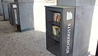 Neue Büchertauschkiste: Hier können Altensteiger Bücher abgeben und mitnehmen - Altensteig & Umgebung