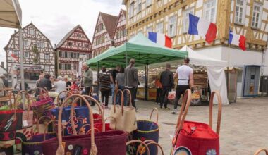 Französischer Markt Leonberg: Vive la Leonberg – Frankreich-Urlaub in der Altstadt
