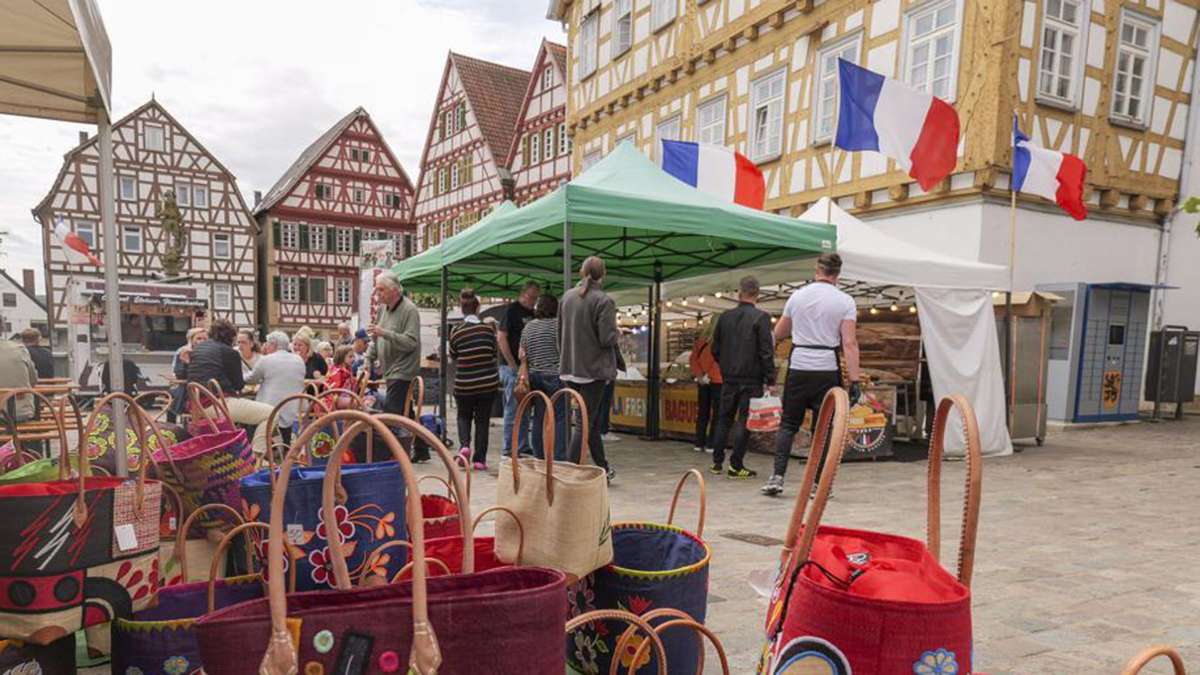 Französischer Markt Leonberg: Vive la Leonberg – Frankreich-Urlaub in der Altstadt