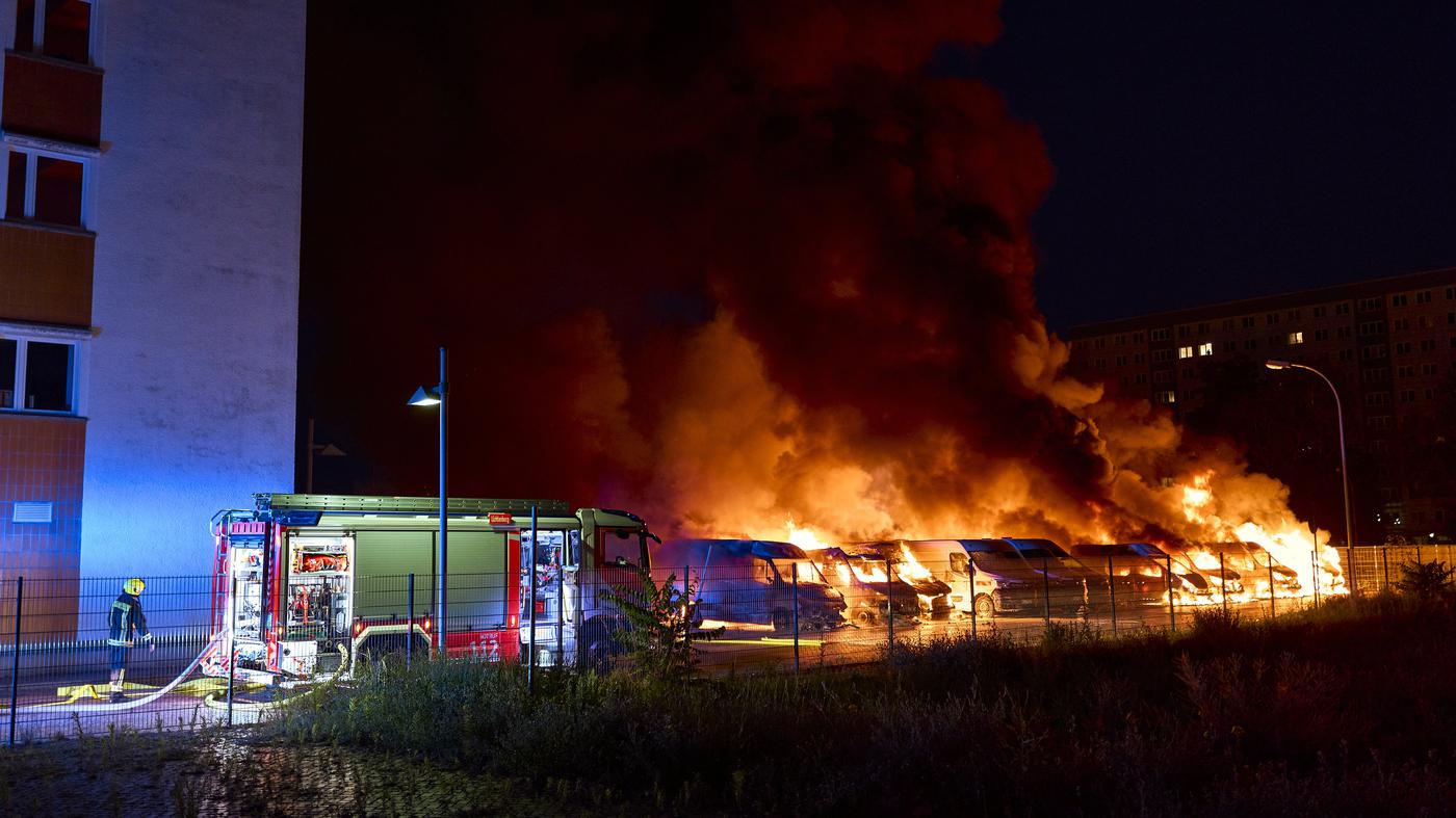 Linksextreme bekennen sich zu mutmaßlichem Brandanschlag in Berlin