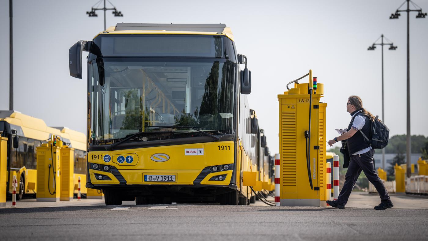 Berlin gibt Umstellung auf E-Busse bis 2030 auf