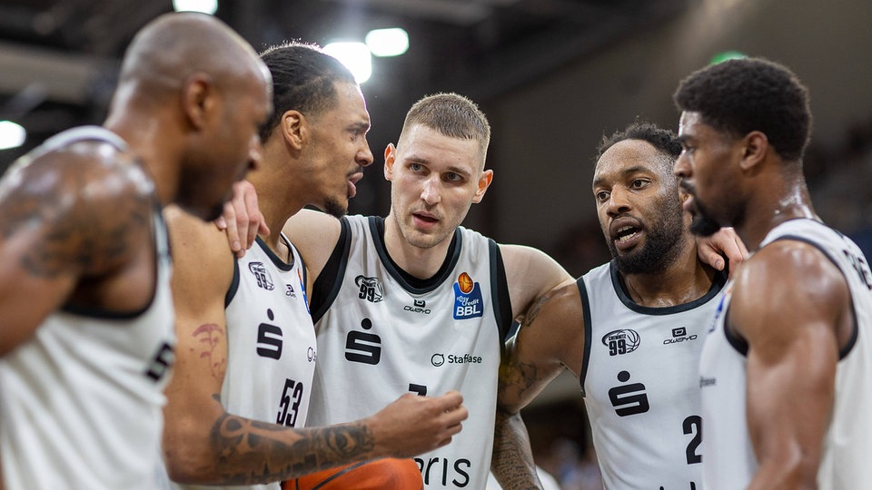 Basketball: "Überglückliche" Niners Chemnitz starten im BKT EuroCup