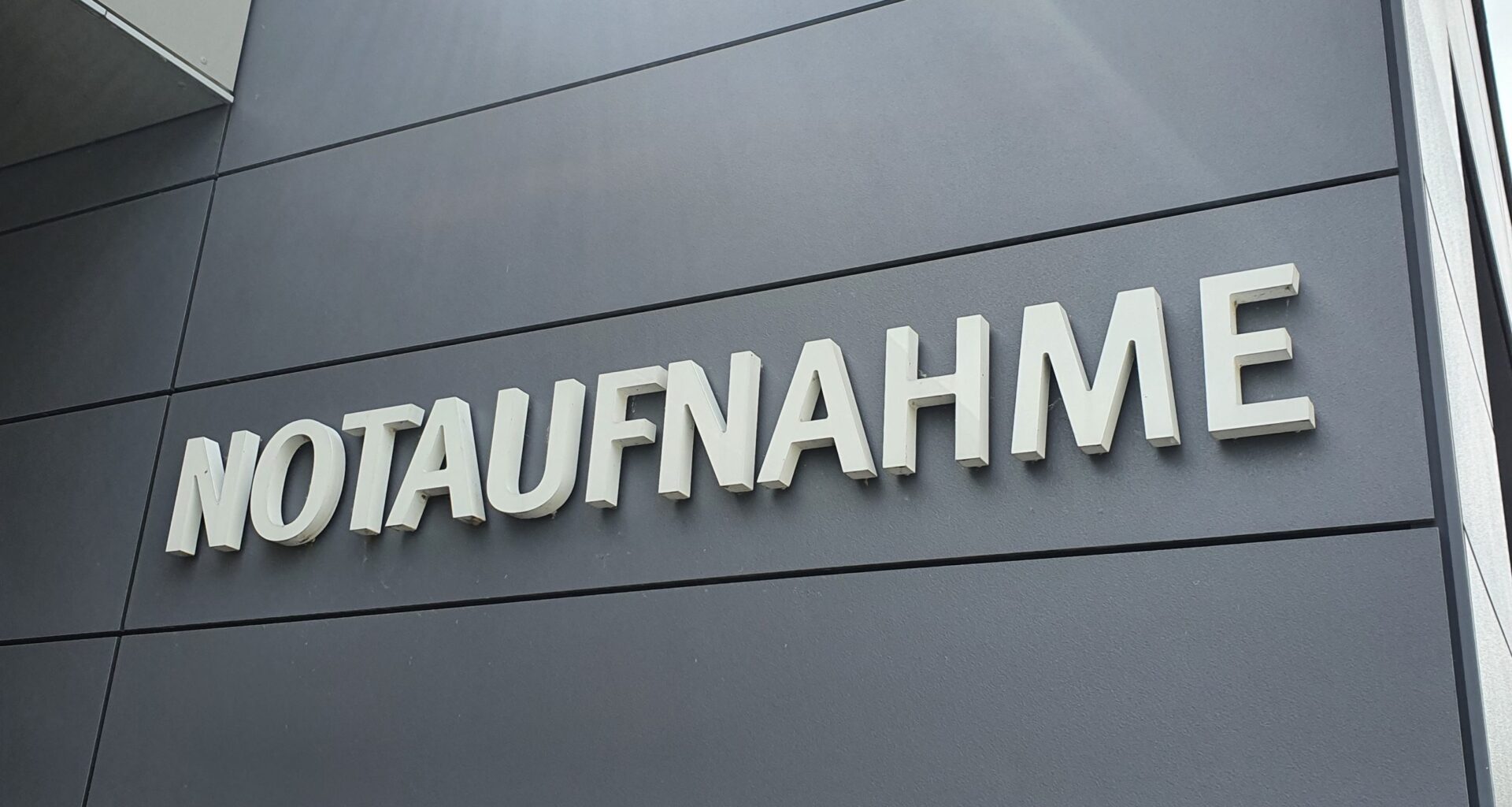 H@llAnzeiger - Senior mit schweren Verletzungen