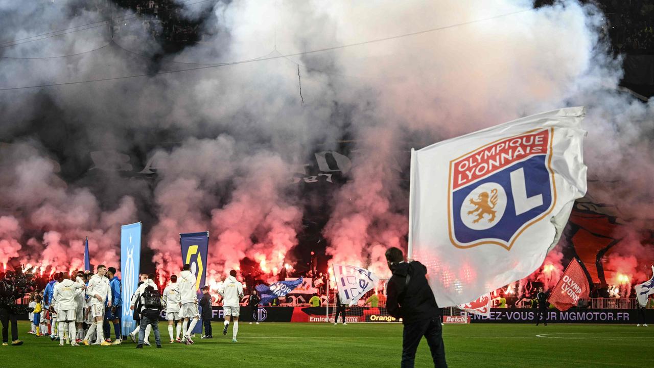 Zwangsabstieg in Frankreich: Olympique Lyon - Niedergang eines Serienmeisters