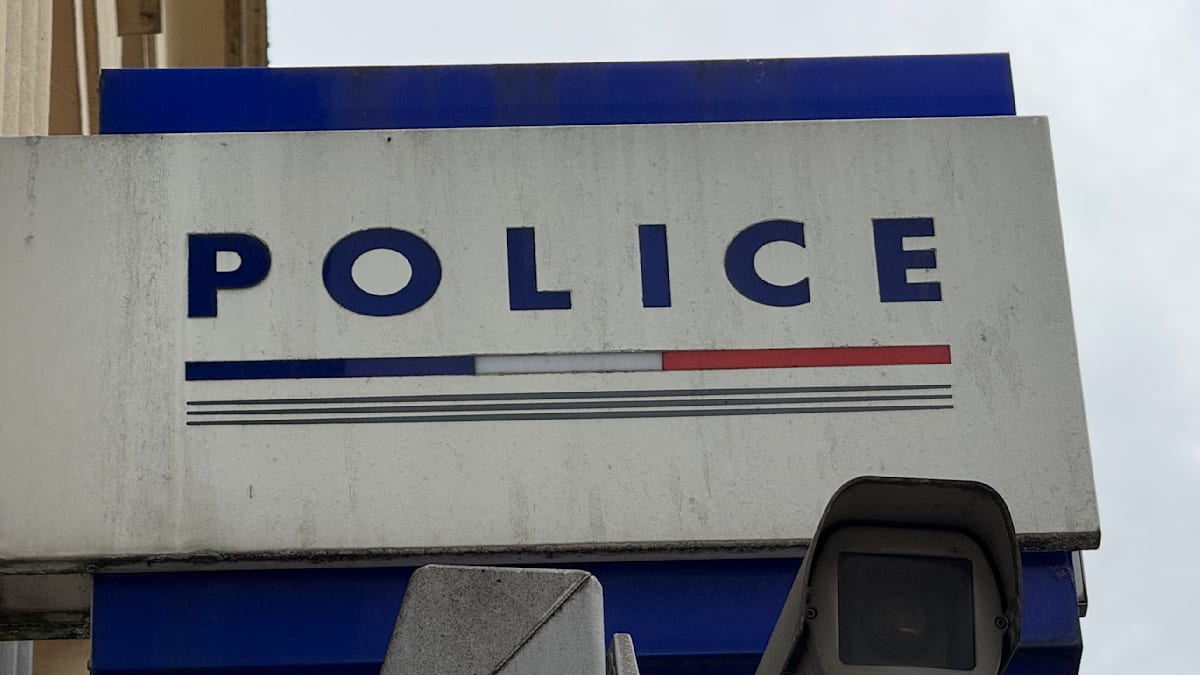 Frankreich: „Opfer sinnloser Gewalt“ – 14-Jähriger ersticht Schulangestellte bei Taschenkontrolle