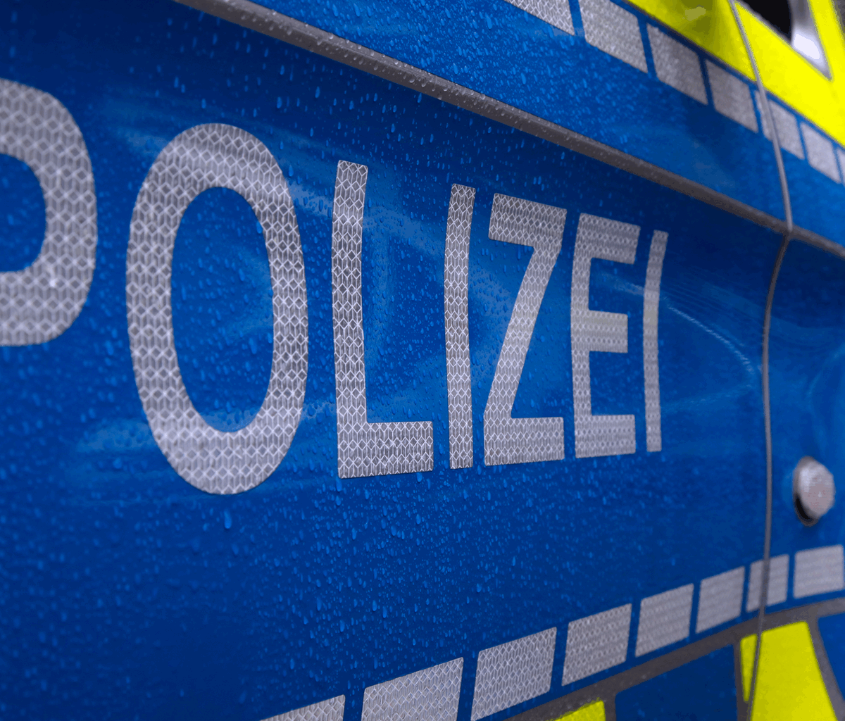 Handtaschenraub in Duisburg: 91-Jährige auf dem Burgplatz überfallen