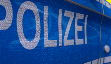 Handtaschenraub in Duisburg: 91-Jährige auf dem Burgplatz überfallen