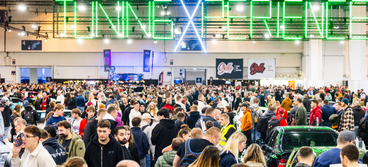 PS-Festival gewinnt beim Online-Voting: Essen Motor Show holt zum zehnten Mal in Folge den THEO-Award - News - Mercedes-Fans