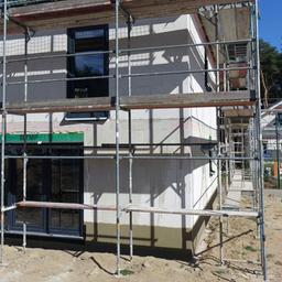 Symbolbild: Baustelle mit Familienhäusern in Brandenburg. (Quelle: dpa/Steinach)