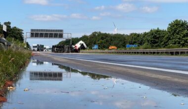 Brandenburg: A2 Richtung Berlin weiter gesperrt : Tanklaster verliert 24.000 Liter Speiseöl
