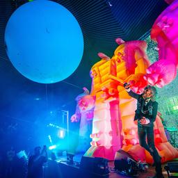 Wayne Coyne, Sänger von The Flaming Lips live im Berliner Tempodrom am 05.06.2025.(Quelle:picture alliance/PIC ONE/M.Werner)