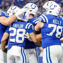 Spieler der Indiana Colts jubeln über einen Tochdown. Quelle: imago images/Newscom World