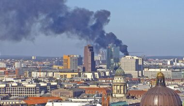 Feuer auf Berliner Hochhausbaustelle gelöscht